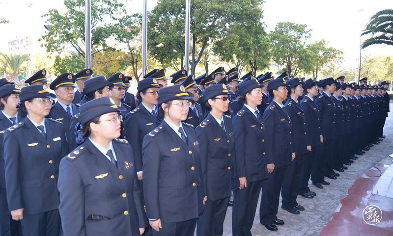 晋宁区举行区市场监管局行政执法制服换装仪式