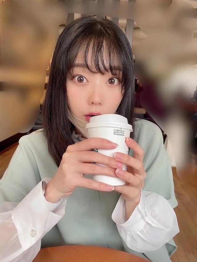 日本明星青山ひかる 青山光漂亮小姐姐2022年3月至4月精选照片集