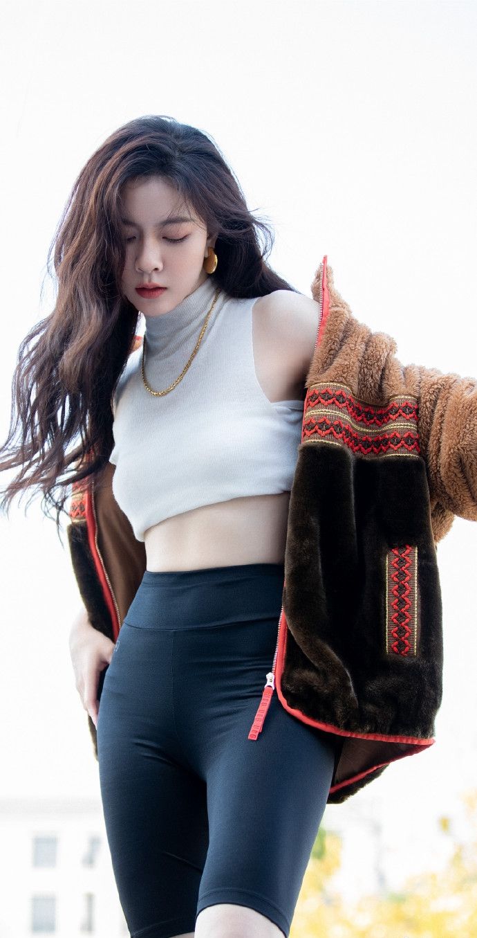 宋妍霏时尚写真壁纸