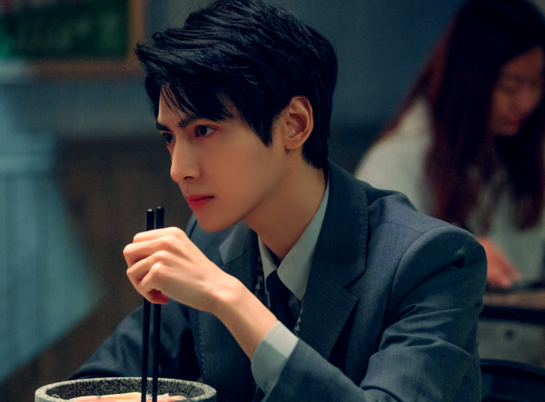 罗云熙现代剧《半是蜜糖半是伤》中的角色魅力与观众反应