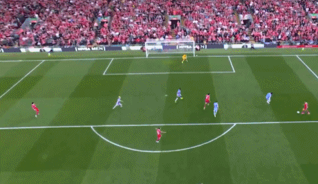 利物浦提前4轮夺冠_英超第34轮利物浦5-1热刺_英超-加克波破门萨拉赫点射 利物浦2-2曼联