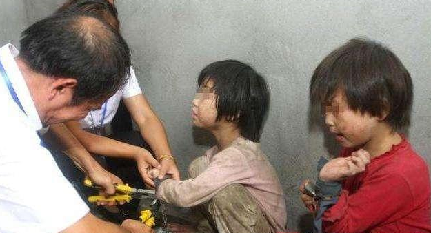 两年内拐卖46名儿童的人贩子陈莲香被判刑十年,实际5年就出狱了