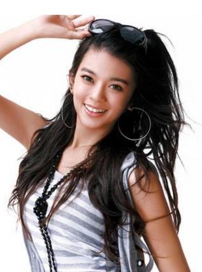 谈莉娜:郑爽的"情敌",被肖战吐槽"印度黑女"后,蹭顶流热度