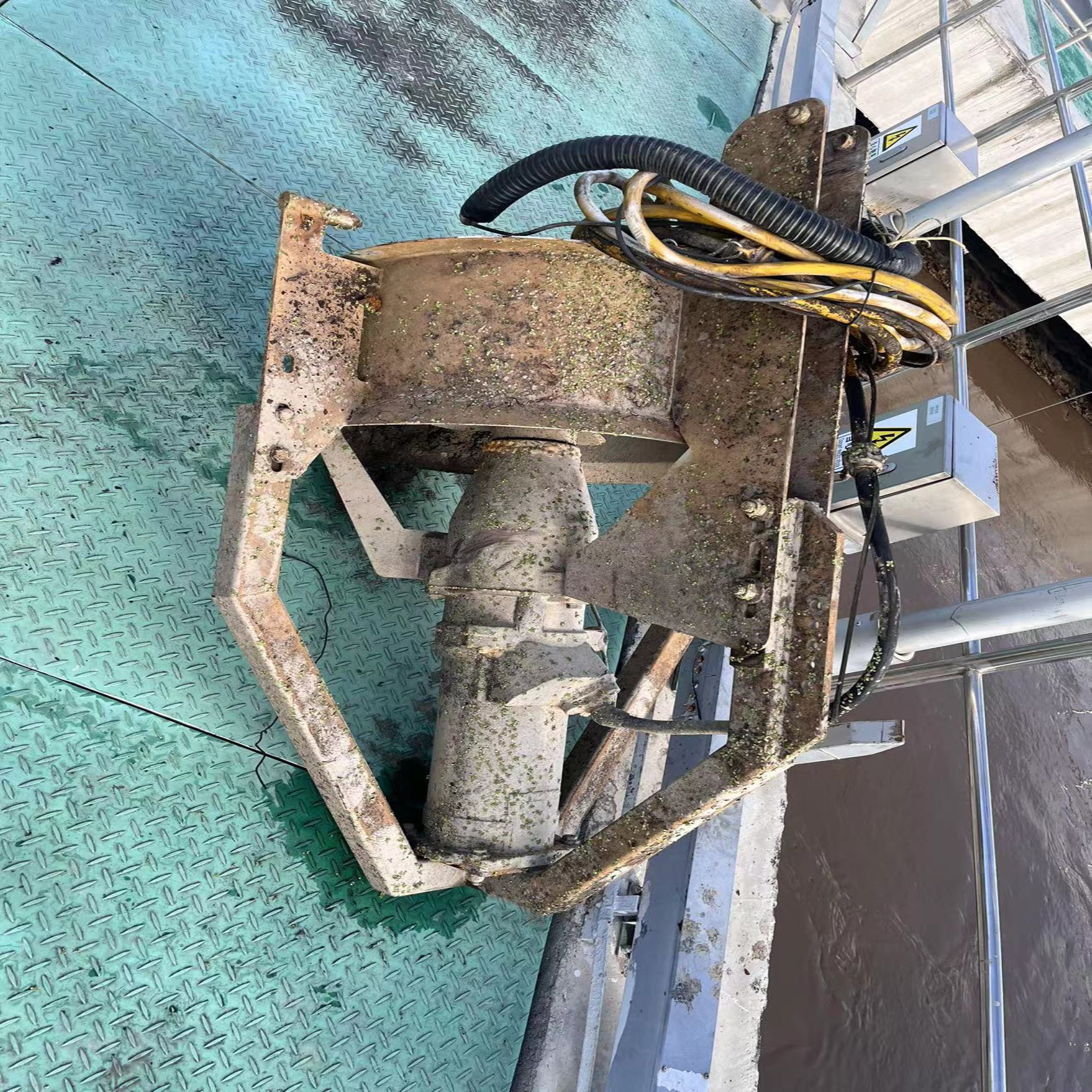 蛙人水下作业 安国水下拆除 水下切割