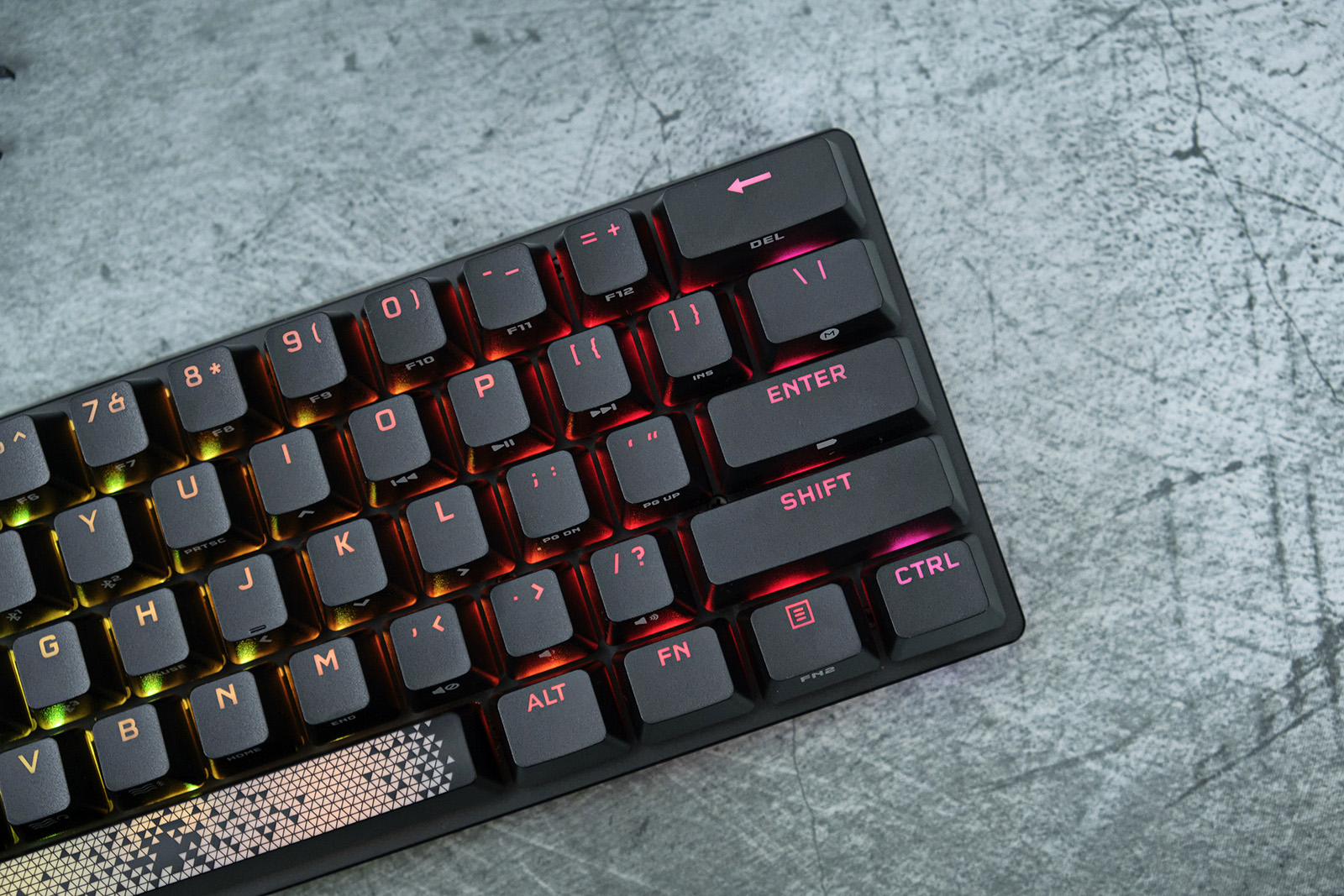 三模无线,热拔插,全方位升级美商海盗船k70 pro mini wireless