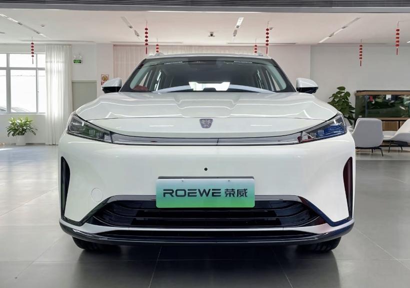 上汽荣威d5x到店,首搭荣威dmh超级混动系统,整体实力不输