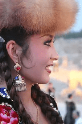 喀什噶尔女郎降b调曲谱 钢琴伴奏