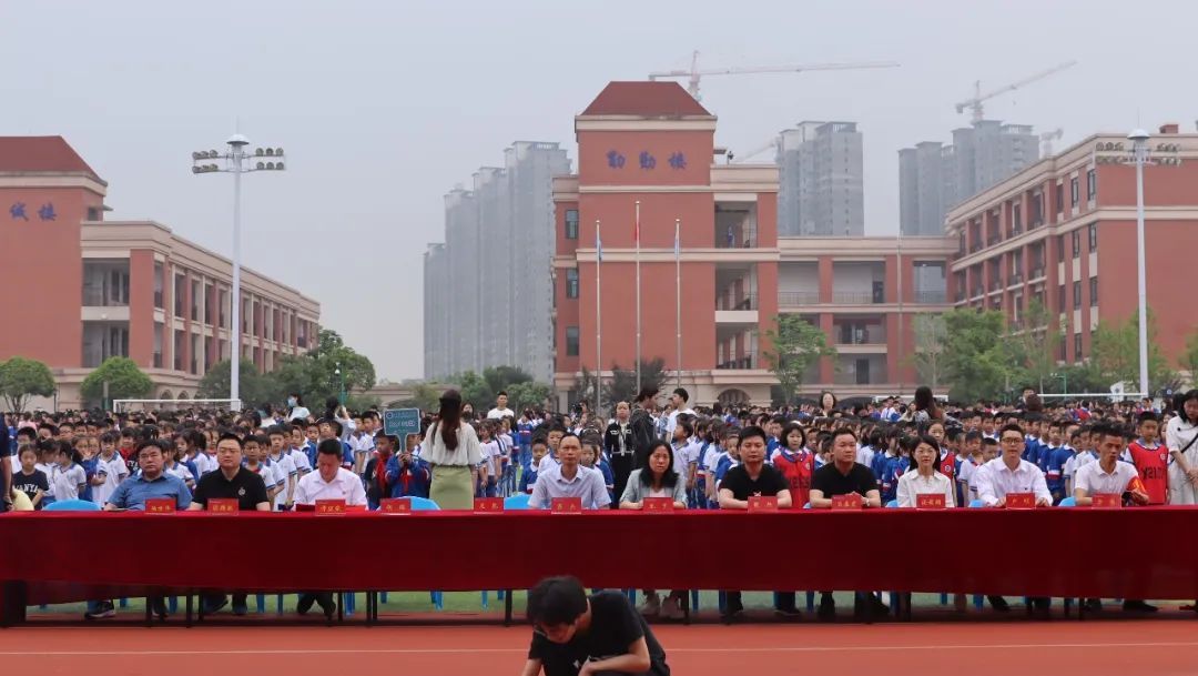 首届"雷小锋"超炫科创展暨长沙市南雅望城学校第二届校园文化科技节
