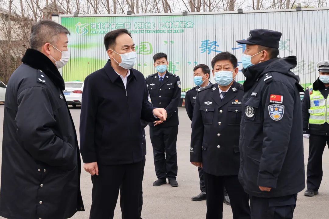 副市长,公安局长陈宏伟检查指导监所安全及疫情管控"三道防线"工作