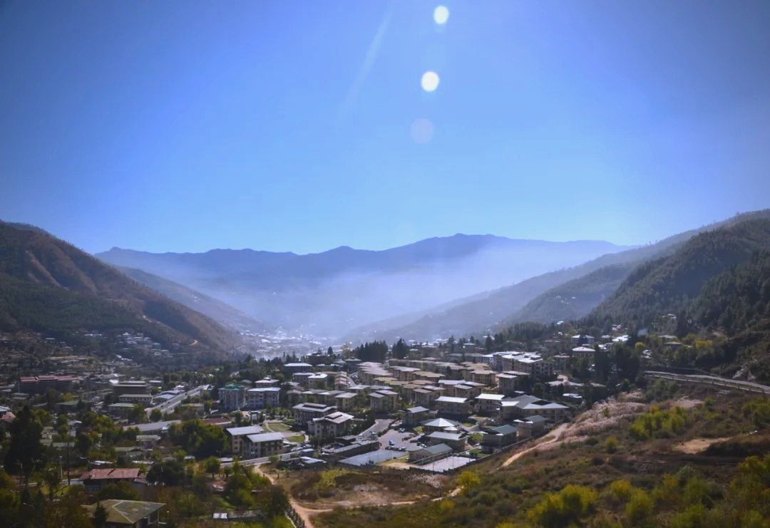 不丹首都廷布探秘:原生态现代城市中的幸福生活