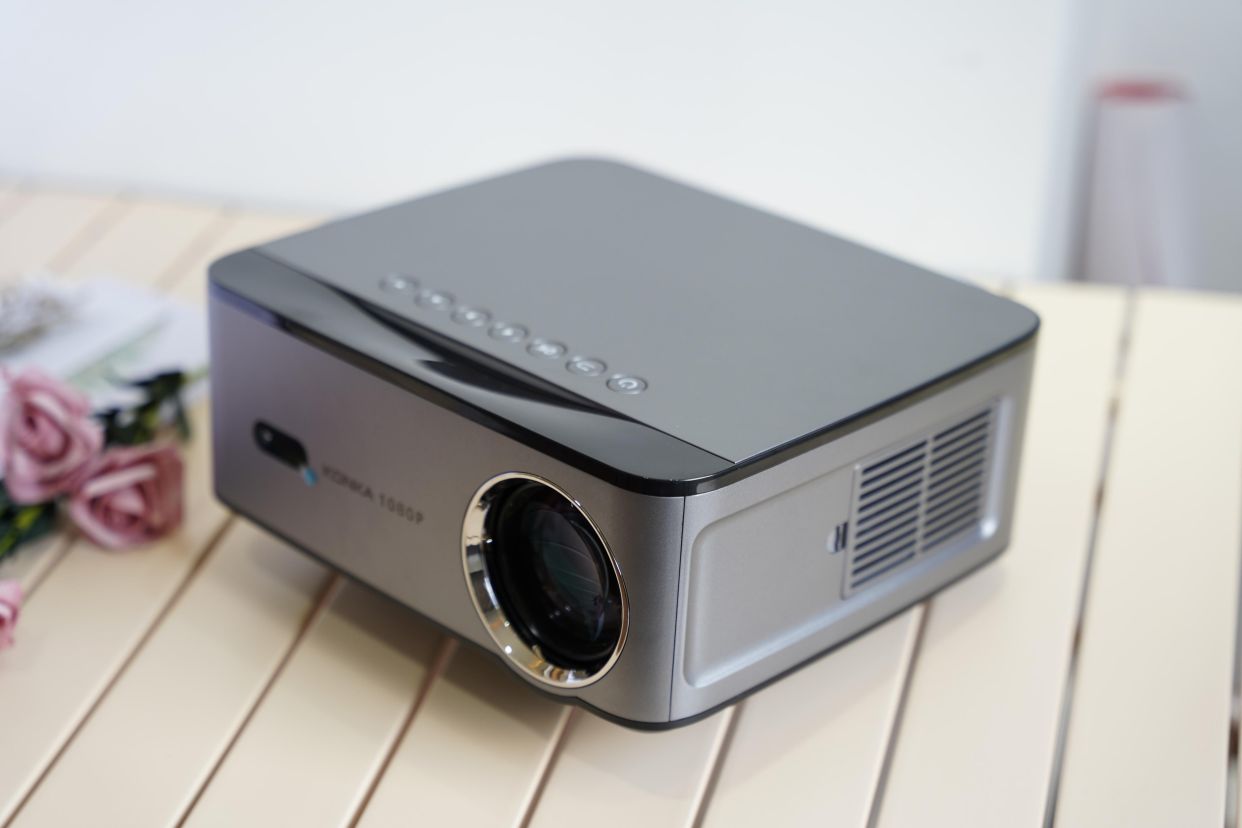 家用投影仪怎么选?康佳h8pro自动对焦版值得推荐!