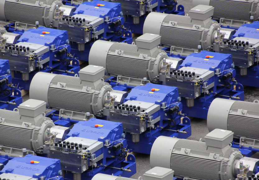 uraca 高压三缸柱塞泵 kd718 能耗低 低磨损