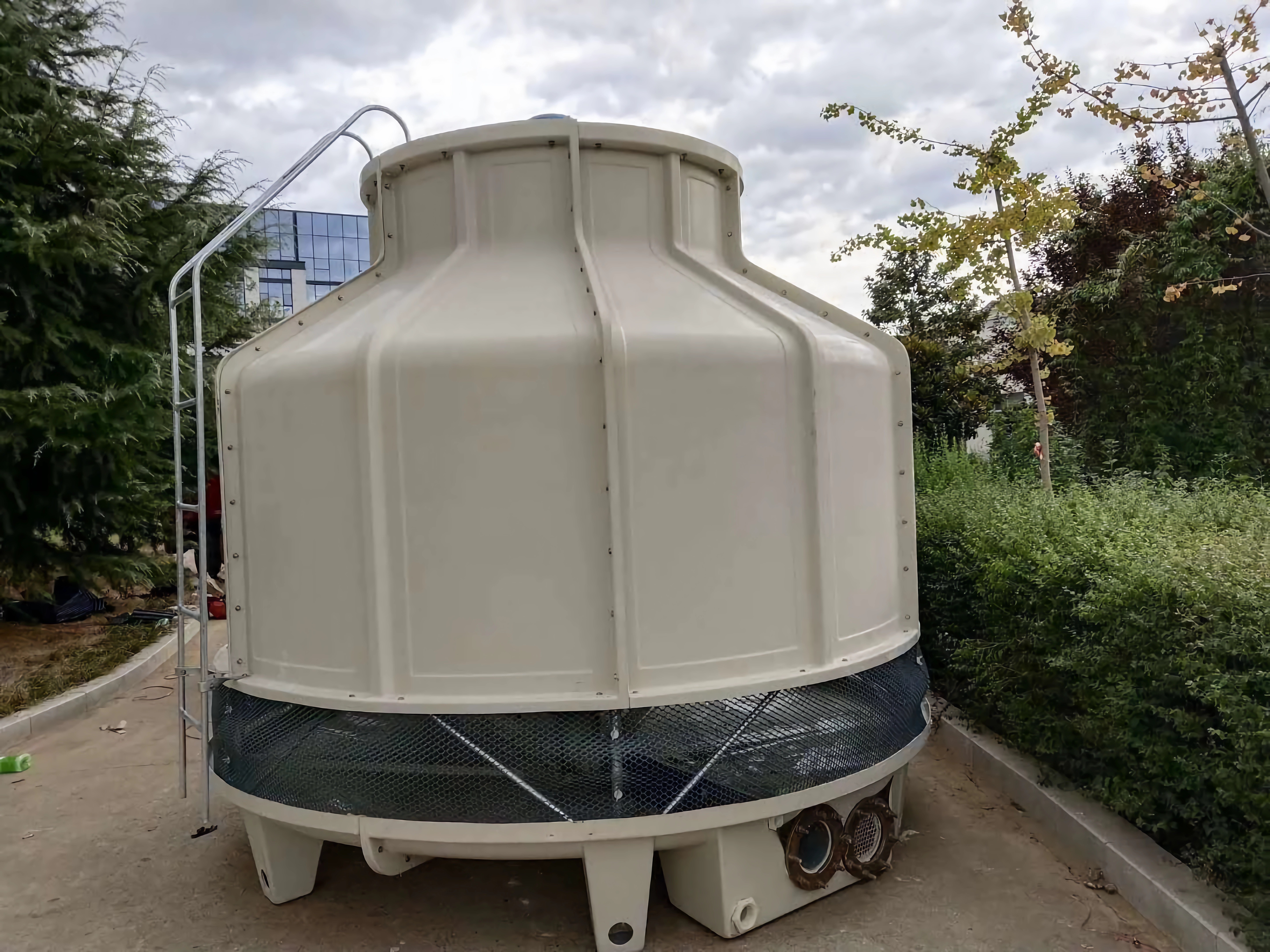 西安逆流冷却塔:获取高效节能的工业冷却解决方案