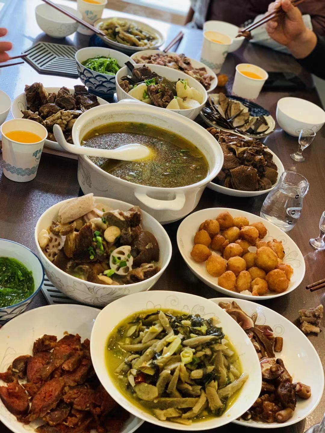 就地过年 · 征集|你家的团年饭吃的啥?快来晒