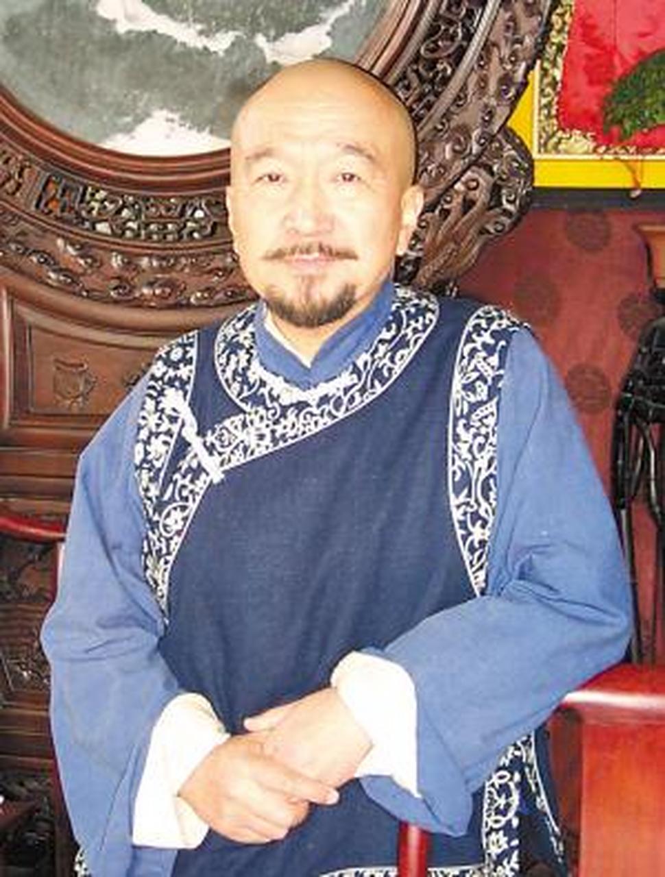 [太阳]  各位看官老爷,麻烦右上角点击一下"关注",精彩内容不错过