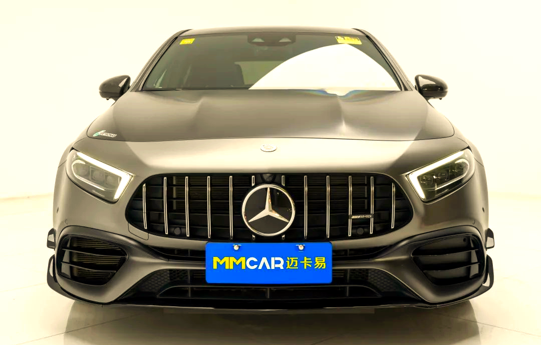 奔驰amg a45全新亮相 性能与颜值全面进化