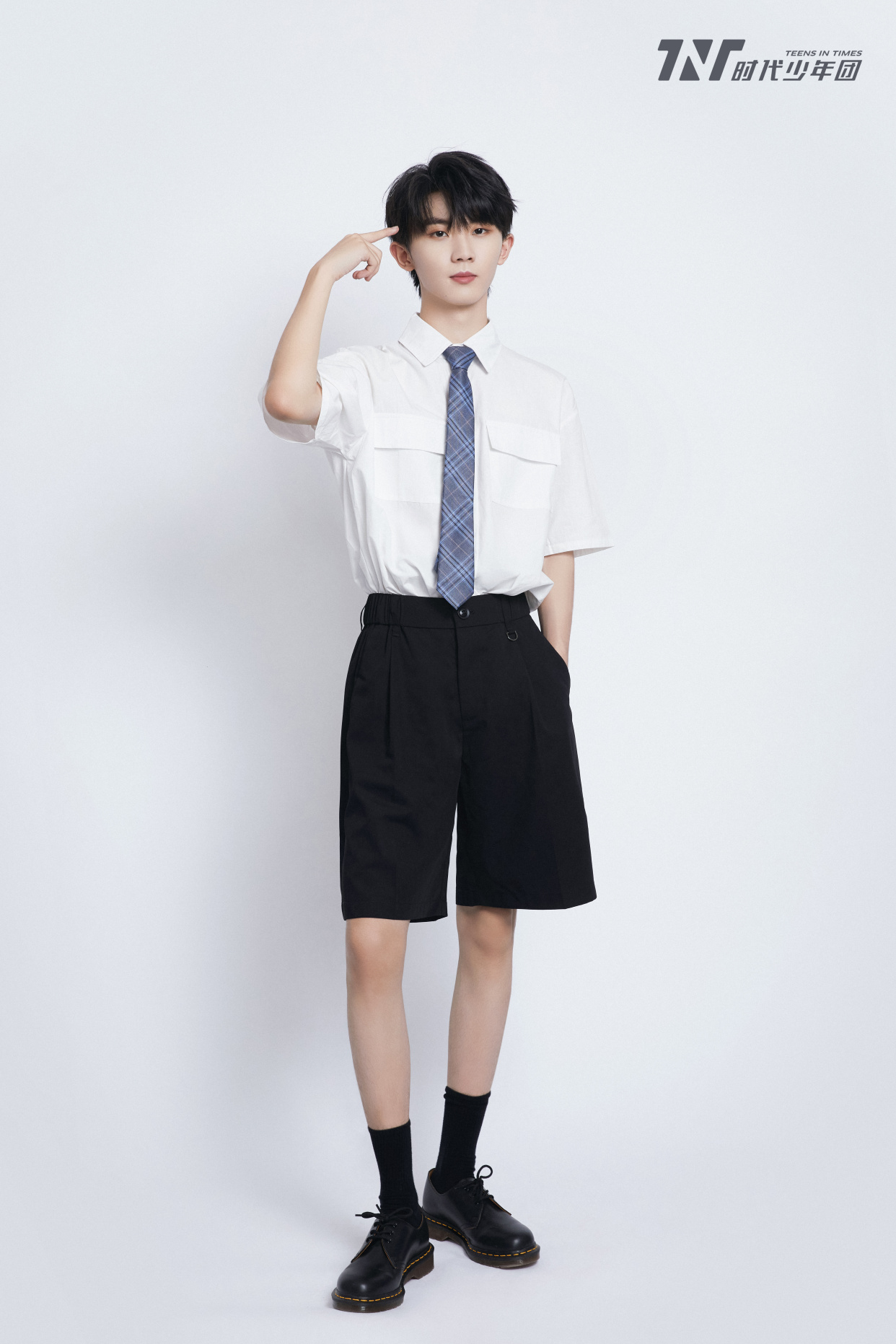 时代少年团发布少年白衬衫花絮照,少年气弟弟们爱了