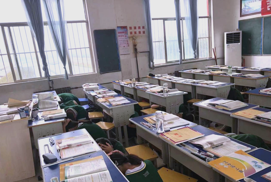 防震演练进课堂,莘县慧园学校保障安全新举措