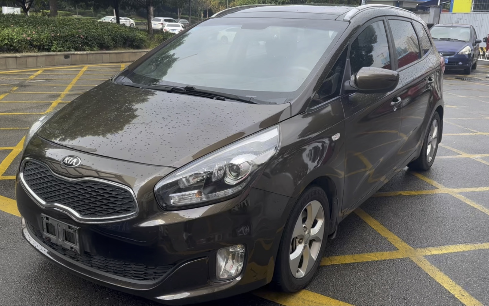 起亚佳乐汽车性能怎么样?