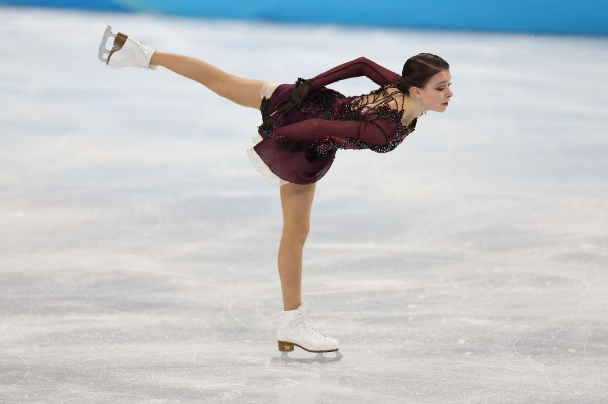 花样滑冰女子单人滑:俄罗斯奥委会队选手安娜·谢尔巴科娃夺得冠军