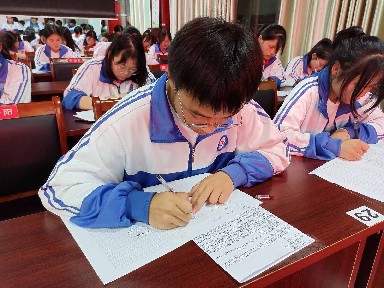 邛江之畔,萌芽初开——印江一中举办首届"邛涯杯"现场写作大赛