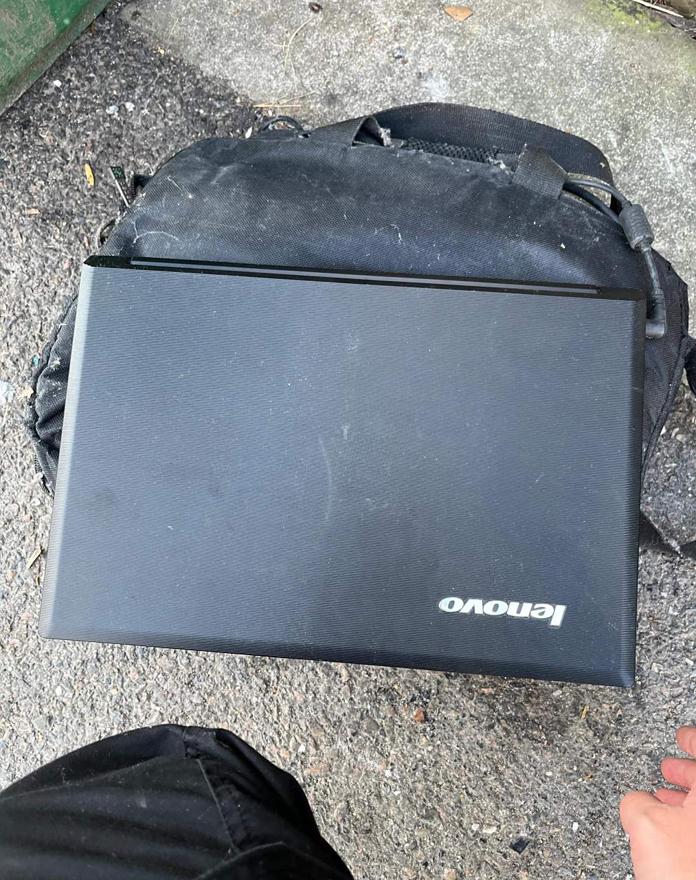 2015年买的联想b460电脑,重2.