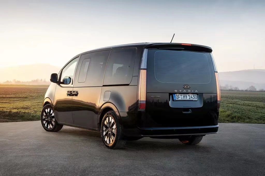 现代全新mpv海外上市,搭载2.2t柴油动力