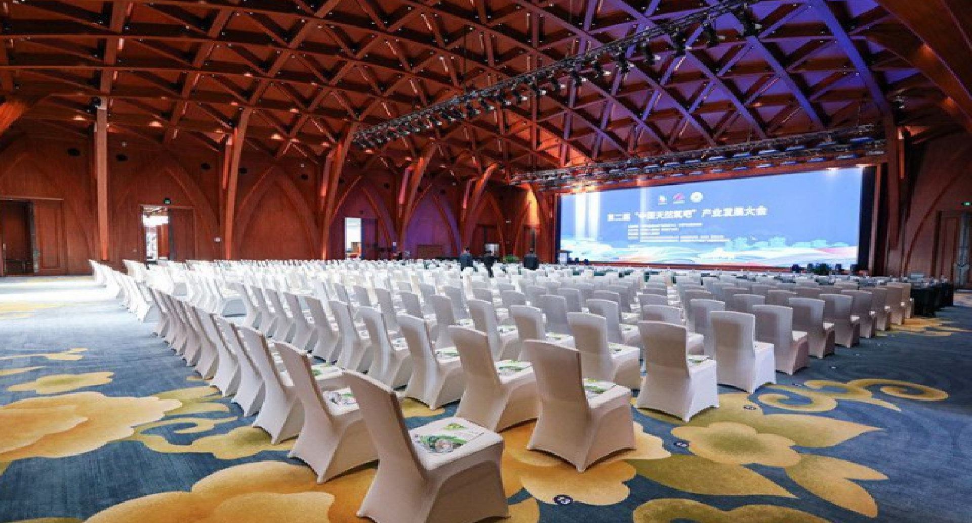 耗资3亿打造"国际会议中心",选址太平湖,云南"新动作"