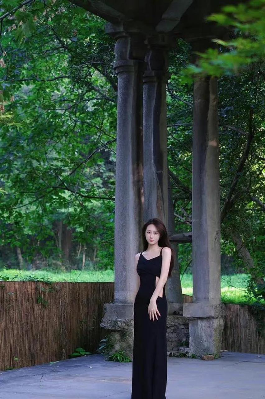 吴前的女朋友真的还是假的,秀气精致女孩,吴前有福啦,人生这是要达到