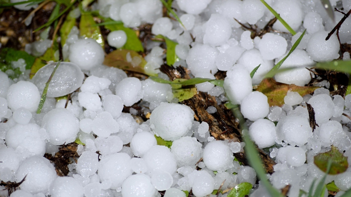 长沙突降冰雹,宁乡有房顶被砸成"筛子"!当地多位居民讲述