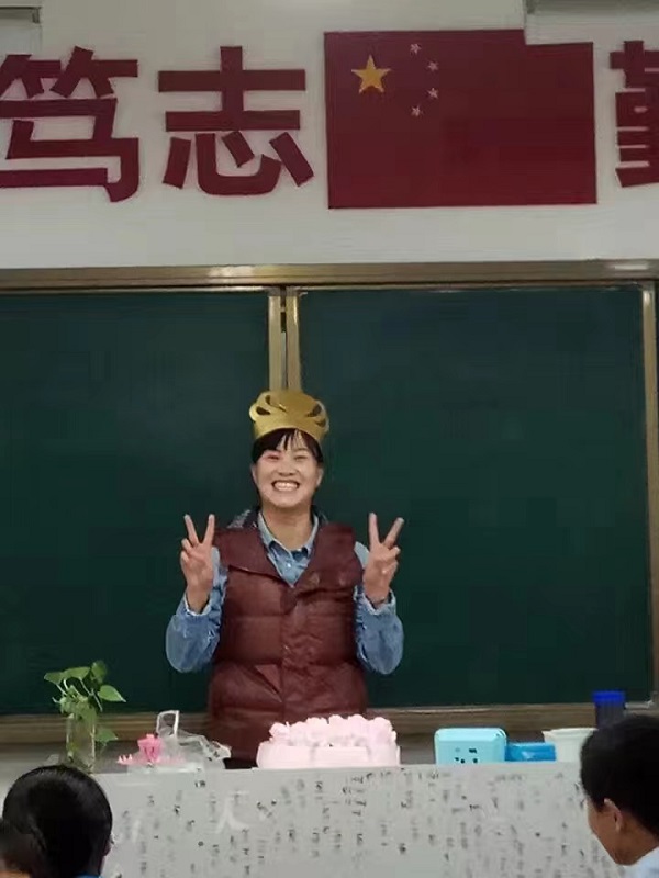 投身西部建设,青春谱写赞歌