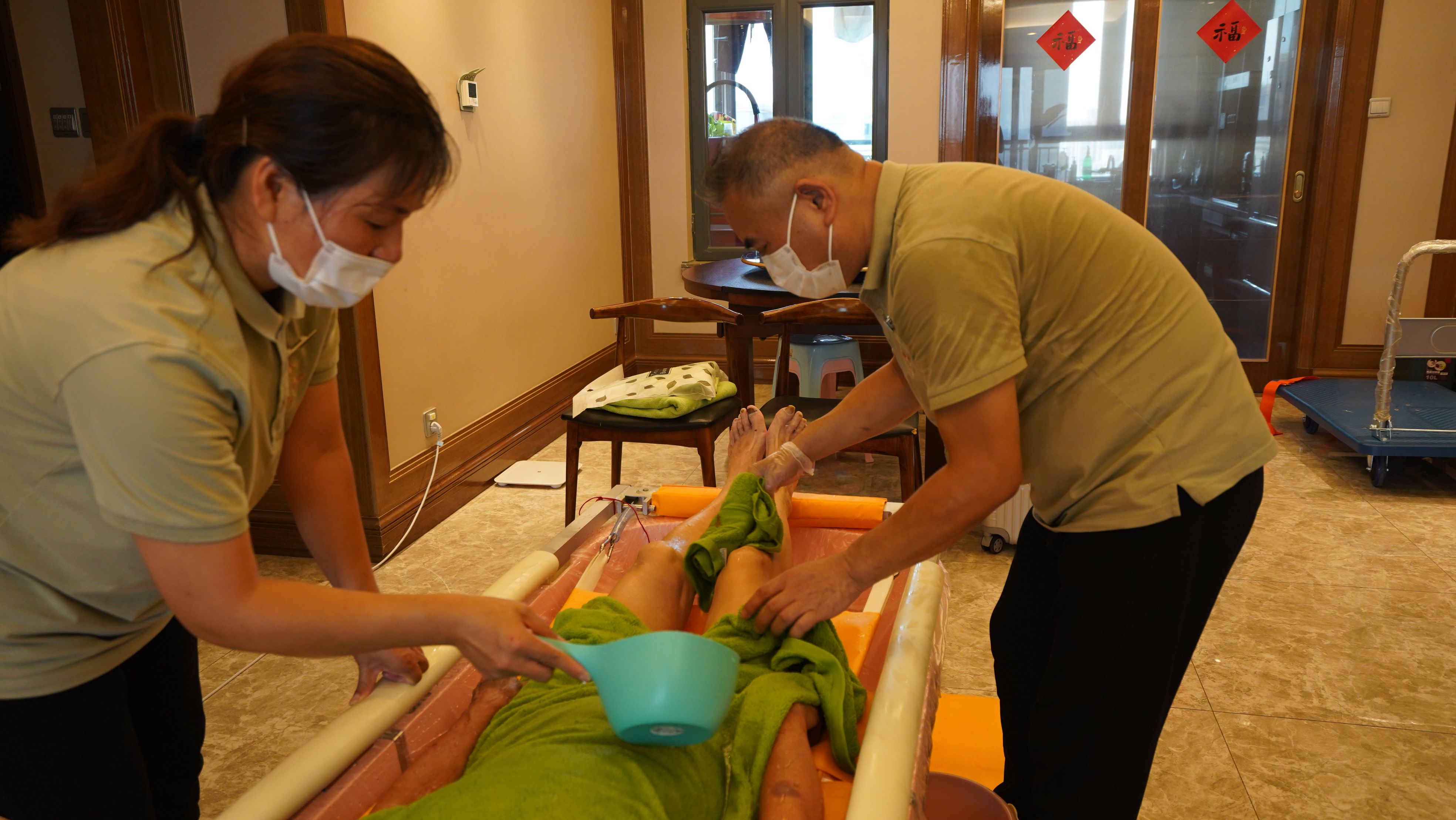 济南春和善上门助浴如何保障老人冬天洗安全"康健澡"