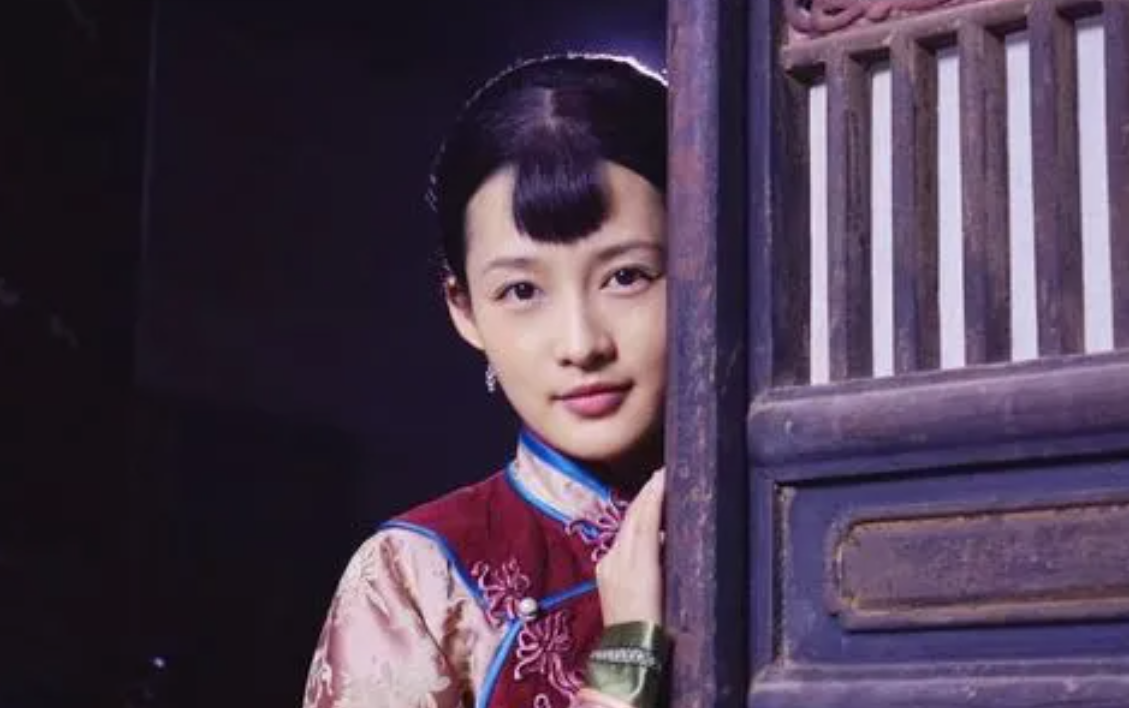 《白鹿原》拍摄时,李沁和何冰有场亲密戏,二人在炕上足足40分钟