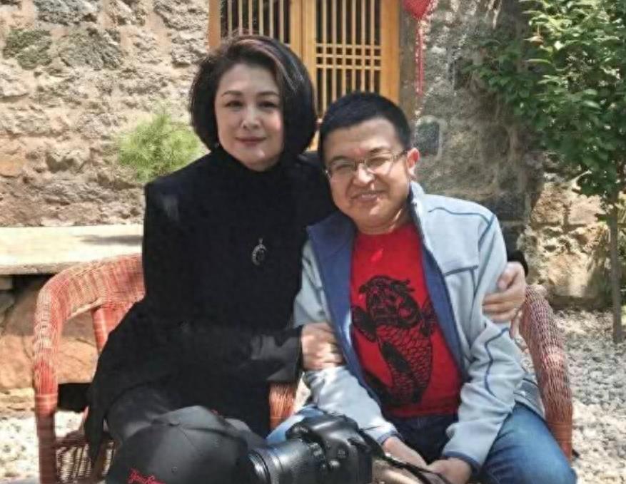 "谢大脚"于月仙:无儿无女去世两年后,她丈夫的选择令人泪目