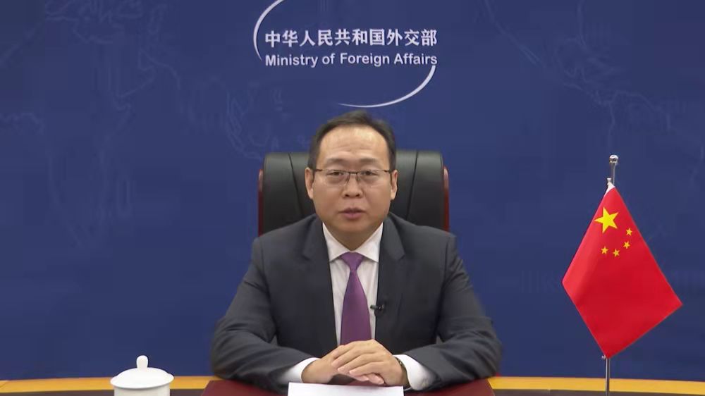 外交部亚洲司参赞梁建军出席"澜湄青年在线"讲习班开班仪式