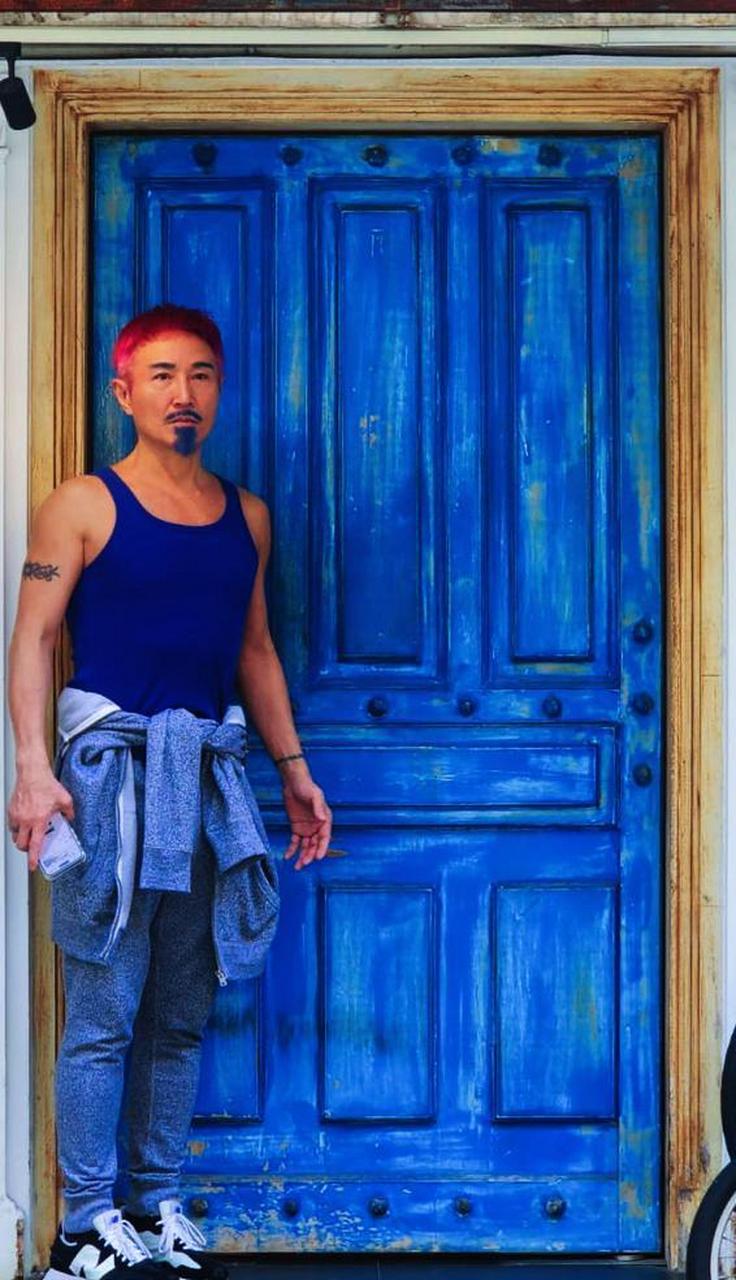 纵横香港乐坛49年的音乐人周启生,将于本周六(22日)举行《管弦乐与怒