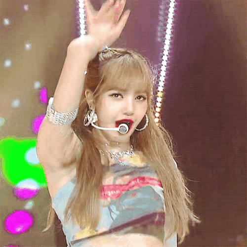 lisa差钱吗?为什么选择参加疯马秀,说她自毁前程是你太单纯了!