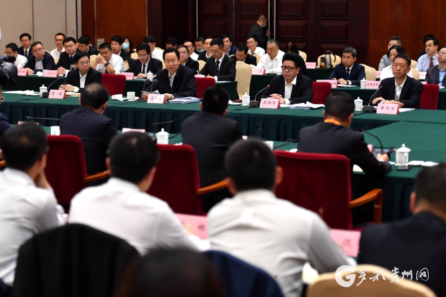 贵州省东西部协作工作座谈会召开