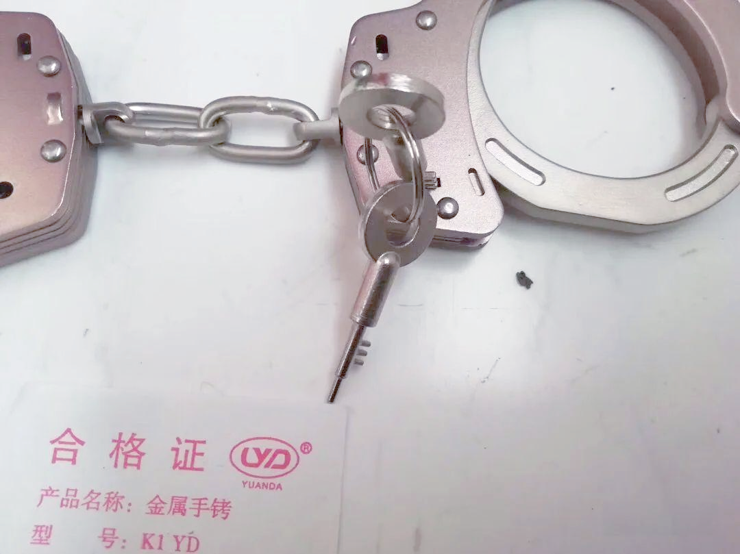 多种单警装备手铐介绍
