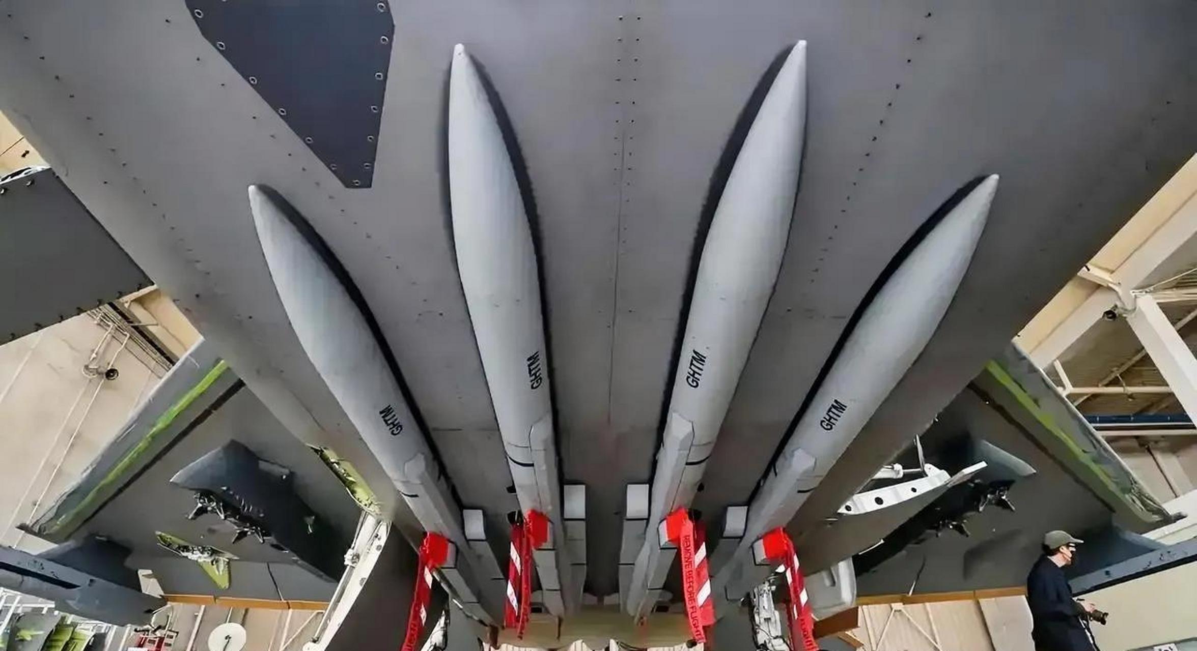 韩媒说,韩国kf-21战斗机是韩国国产的第5代战斗机,采用了一项国际上