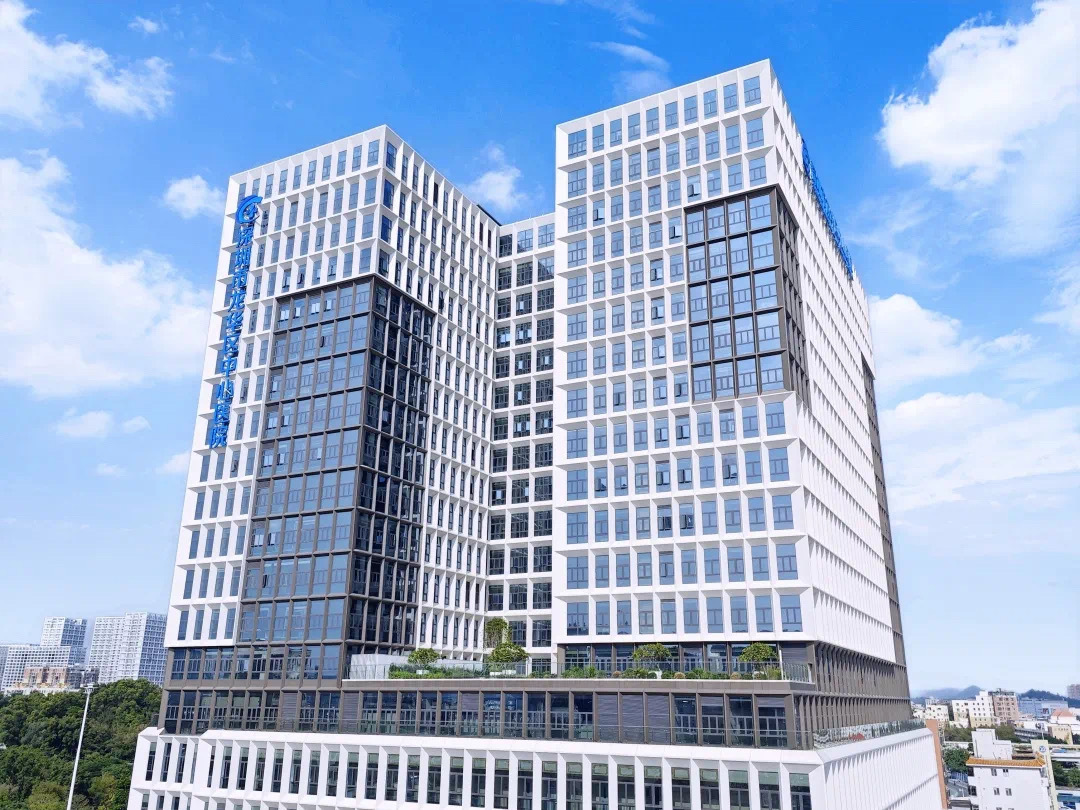 应届毕业生:拟招108人!龙华区中心医院校招开启