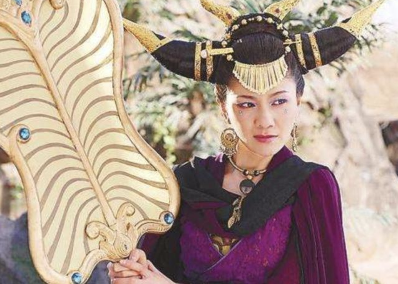 红孩儿为什么不像父亲牛魔王那样头长一对牛角?听铁扇公主怎么说