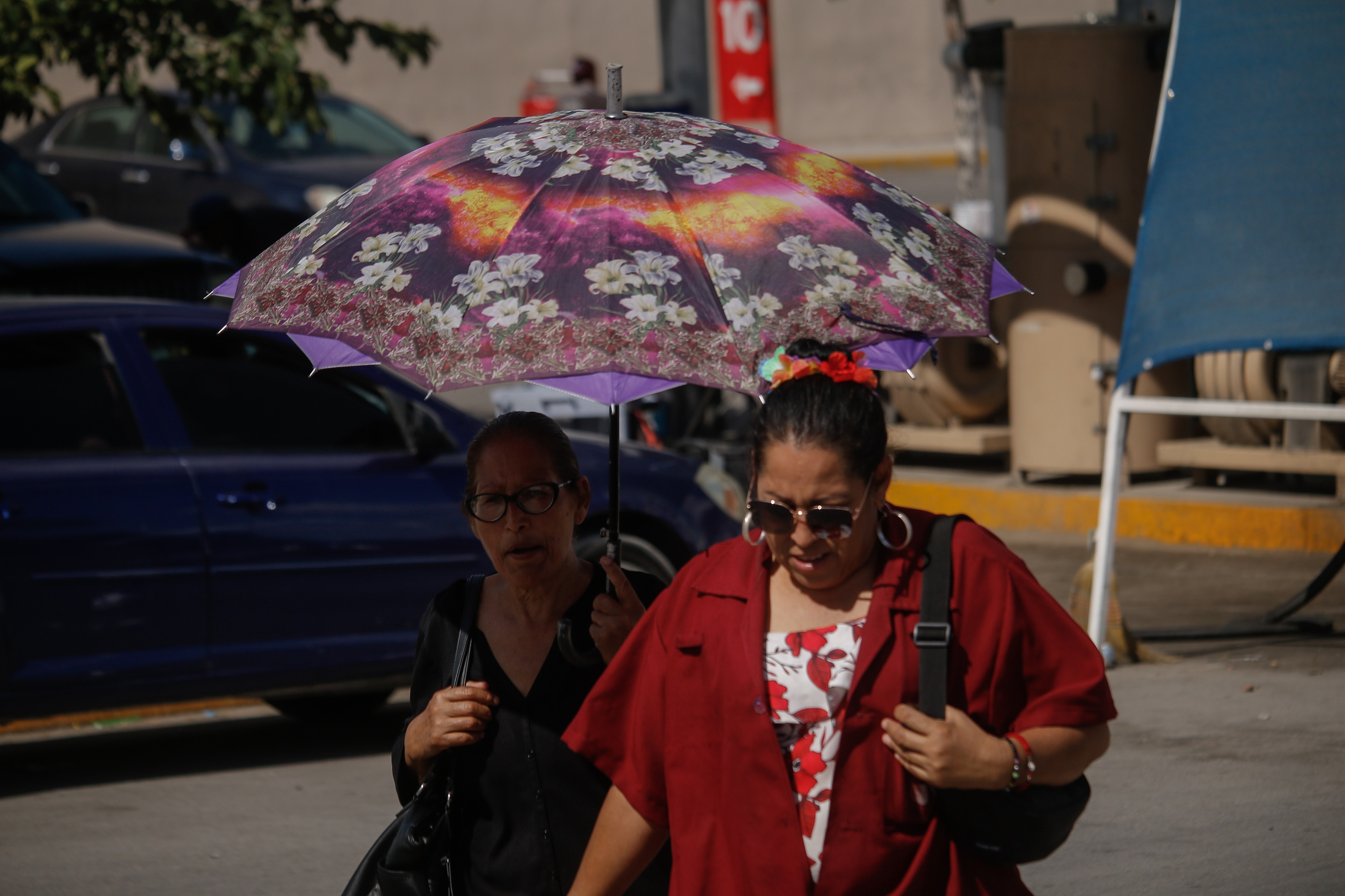 (国际)墨西哥华雷斯城遭遇高温天气