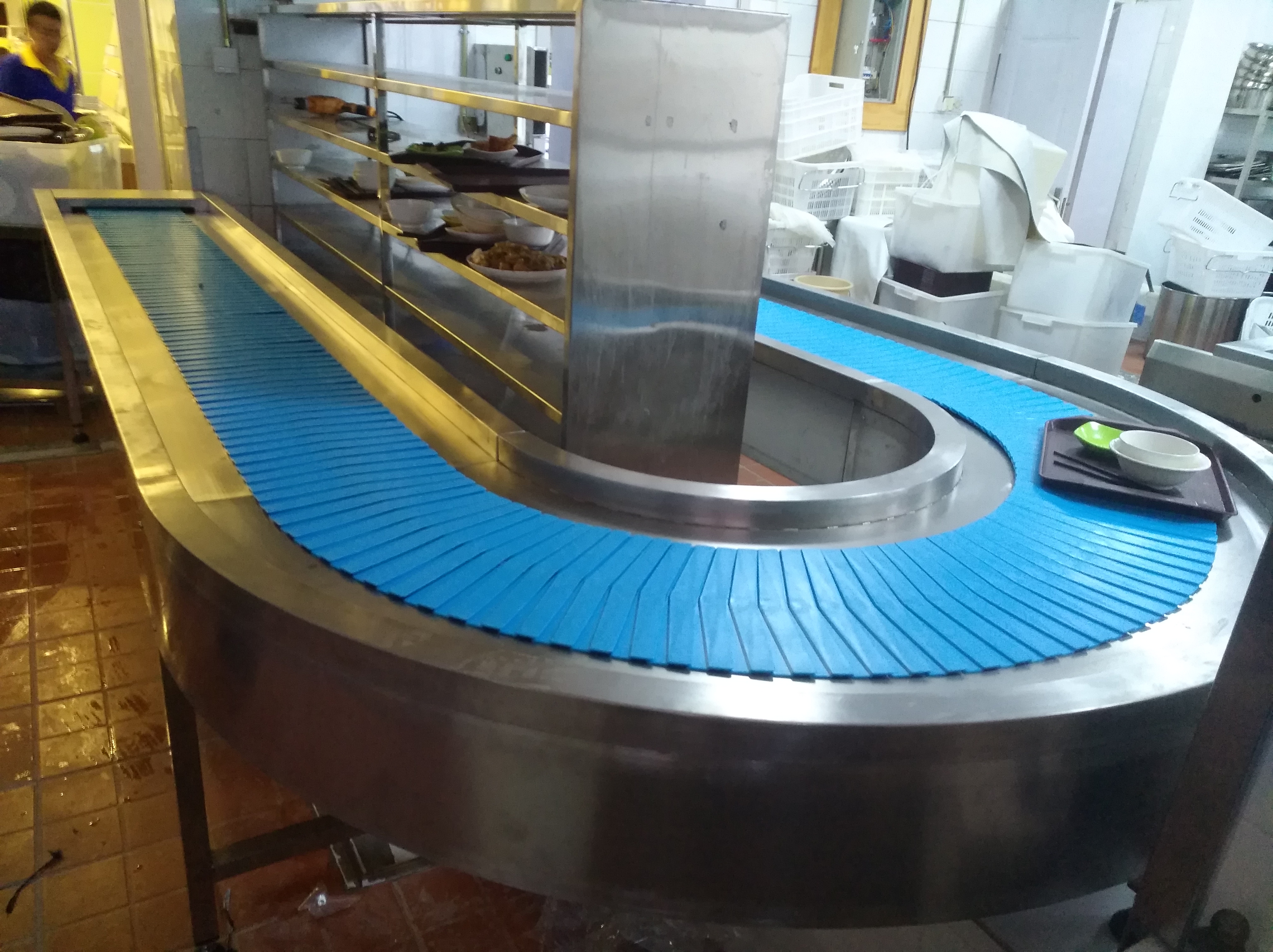 餐盘输送机 餐盘餐具回收输送机