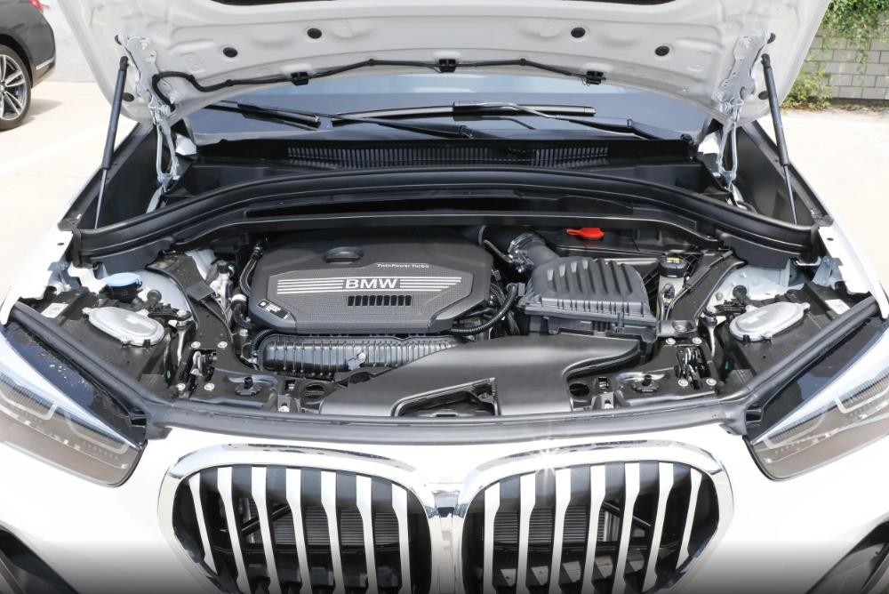 2010宝马x12.0发动机适合用喜马拉雅机油哪个包装的?