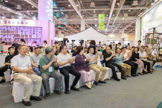 刀尖上的匠艺琴心!陆小琴《心与核》新书发布