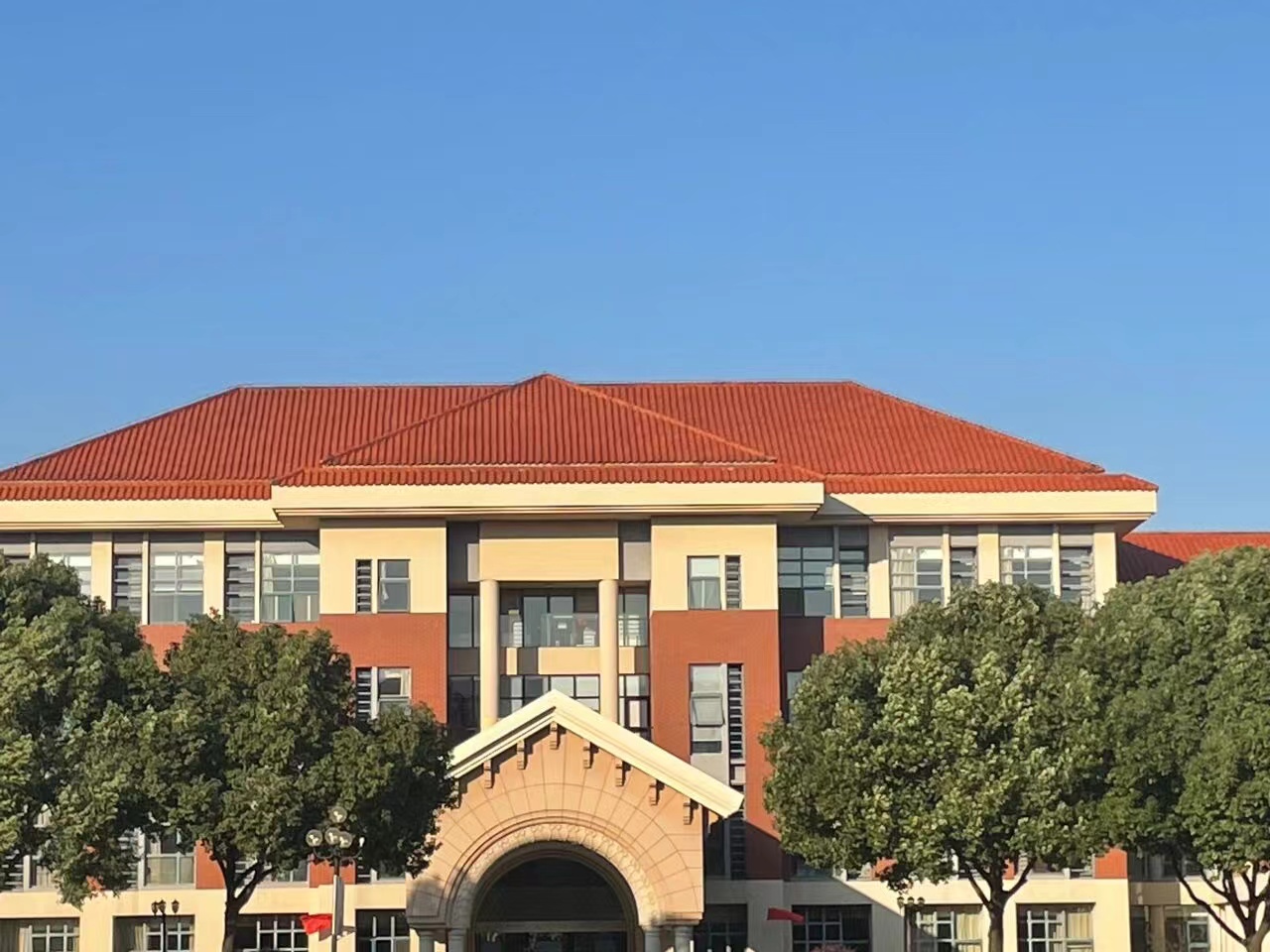 上海大学悉尼工商学院4 0 上海大学悉尼工商学院4 0解读