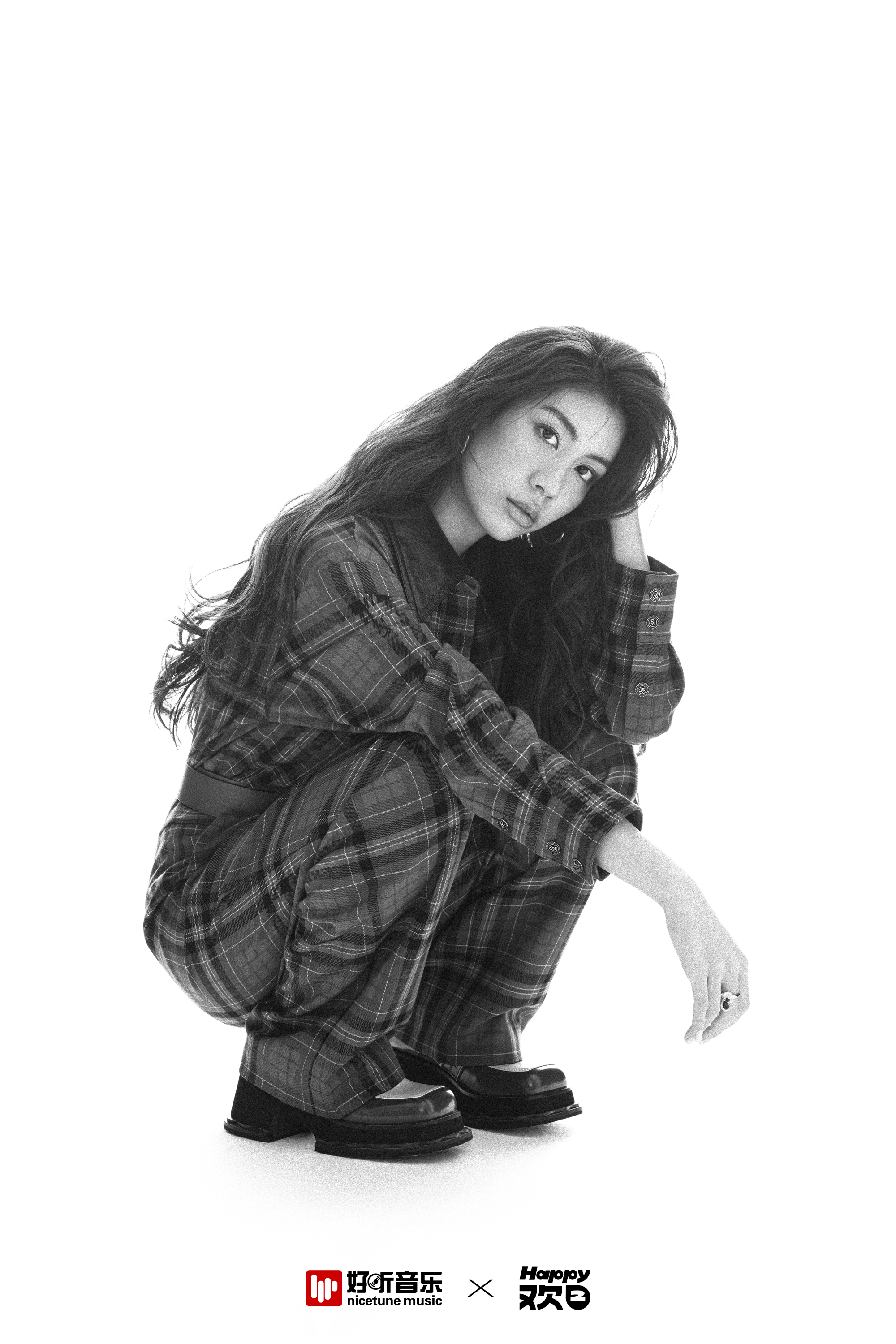 00后双语唱作才女巫咏欢happy新单奇袭华语乐坛