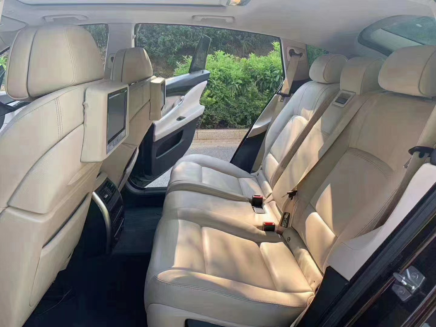 13款宝马gt550全款8.5万,外观,内饰,性能,配置详解