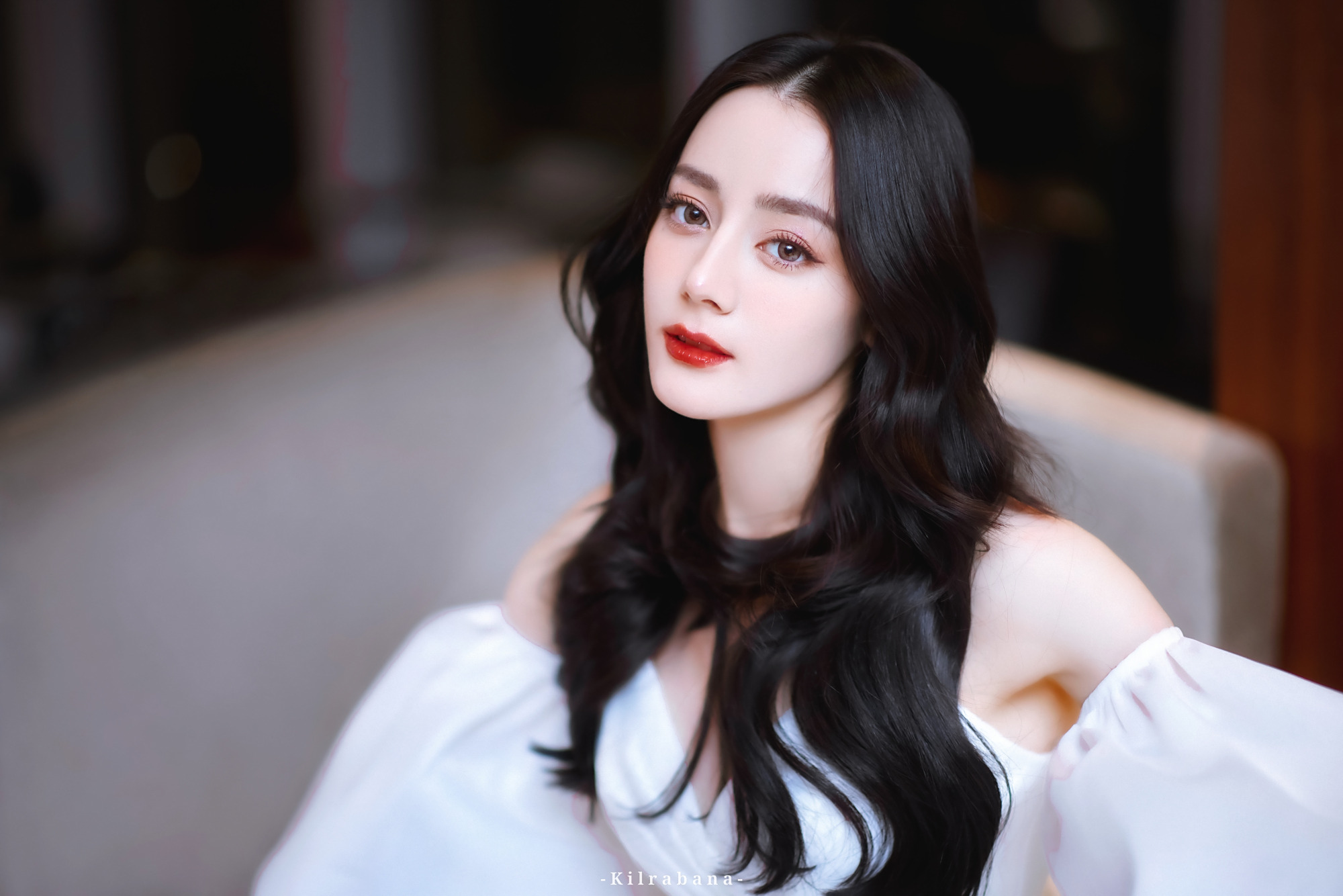 迪丽热巴白色仙女裙,今天是仙气飘飘白雪公主迪